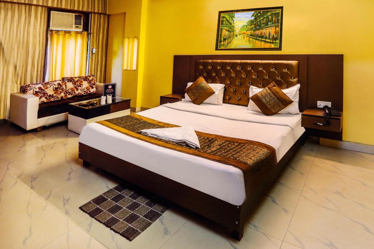 Airport Hotel Runway Nova Deli Exterior foto