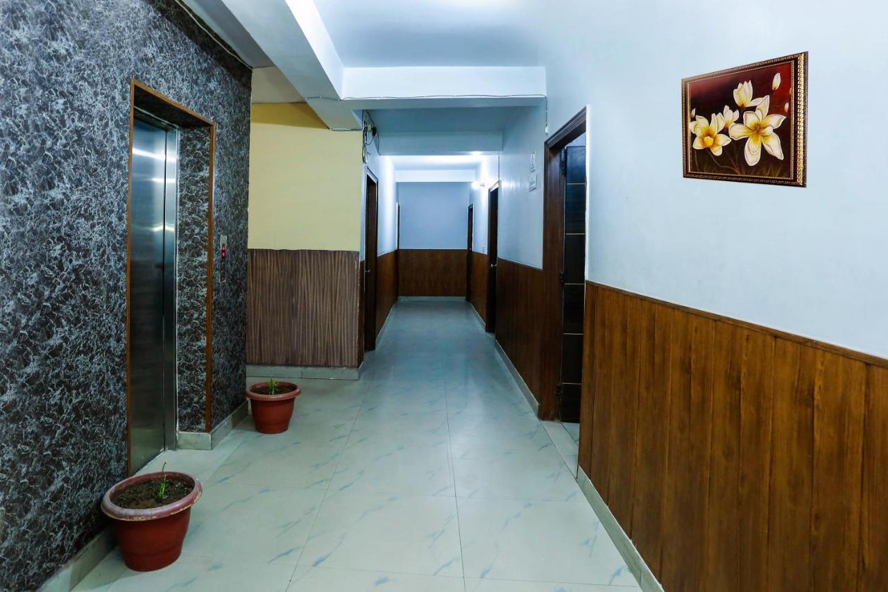 Airport Hotel Runway Nova Deli Exterior foto